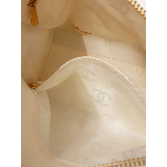 Chanel Coco Mark Semi-shoulder Bag white - Picture 6 of 9